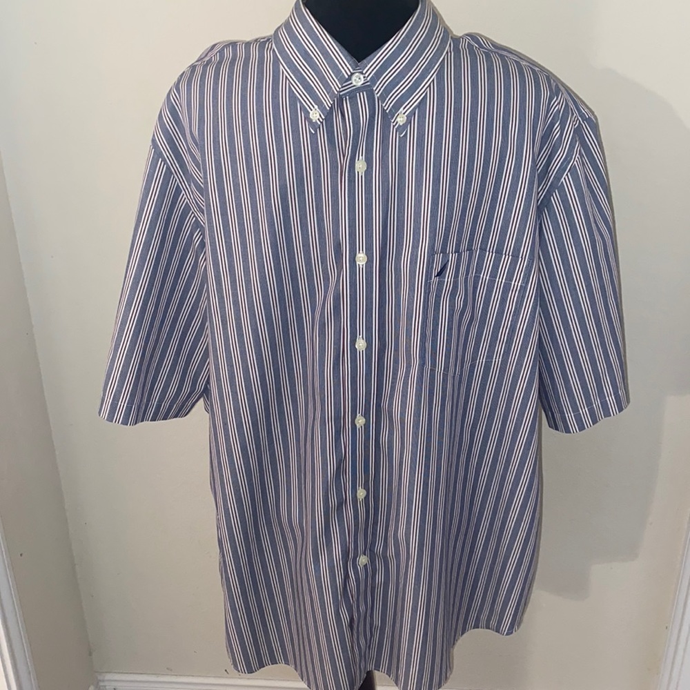 Pre-loved men’s Nautica Short Sleeve Button up 2X